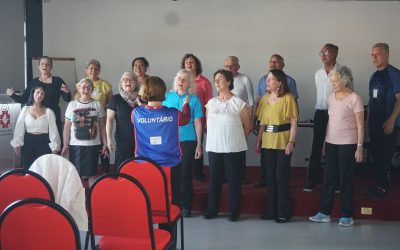CEDIVIDA promove tarde musical para participantes de oficinas