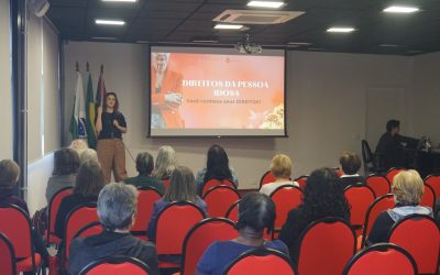 Advogada realiza palestra no CEDIVIDA sobre os Direitos da Pessoa Idosa