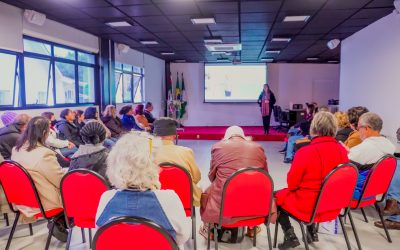 CEDIVIDA promove palestra sobre quedas e sarcopenia para conscientizar sobre a saúde da pessoa idosa