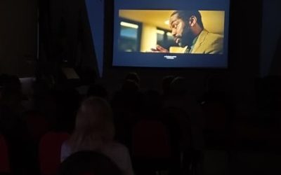 Filme nacional diverte os participantes da Sessão Pipoca